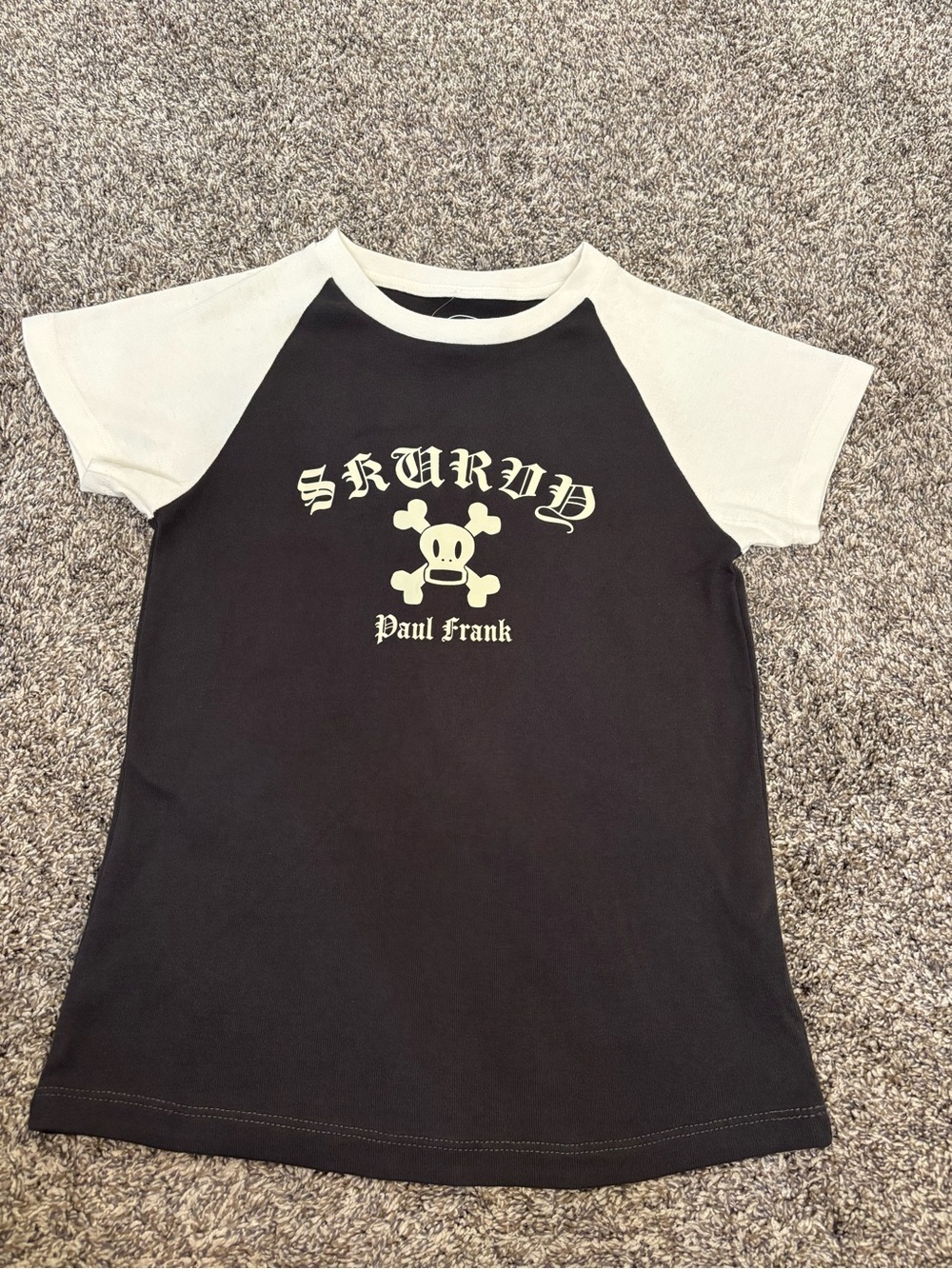 NWOT Paul Frank women’s Black & Cream Raglan Tee with Skull Graphic Sz medium